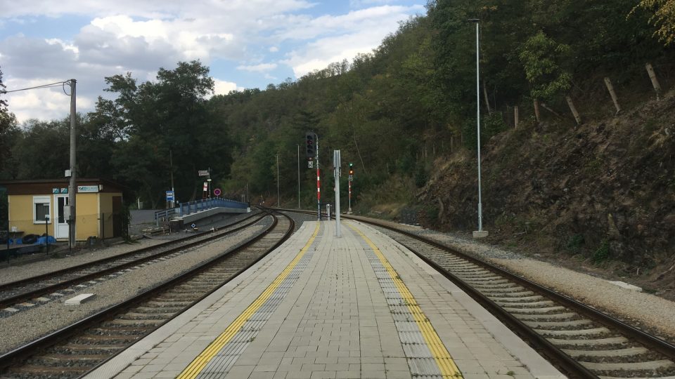 Davle – nejtajemnější nádraží, výchozí stanice nikdy nepostavené trati