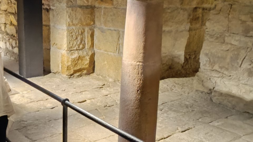 Podzemí Pražského hradu, krypta sv. Kosmy a Damiána