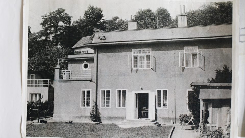 Letní dům manželů Peterkových v 60. letech minulého století 