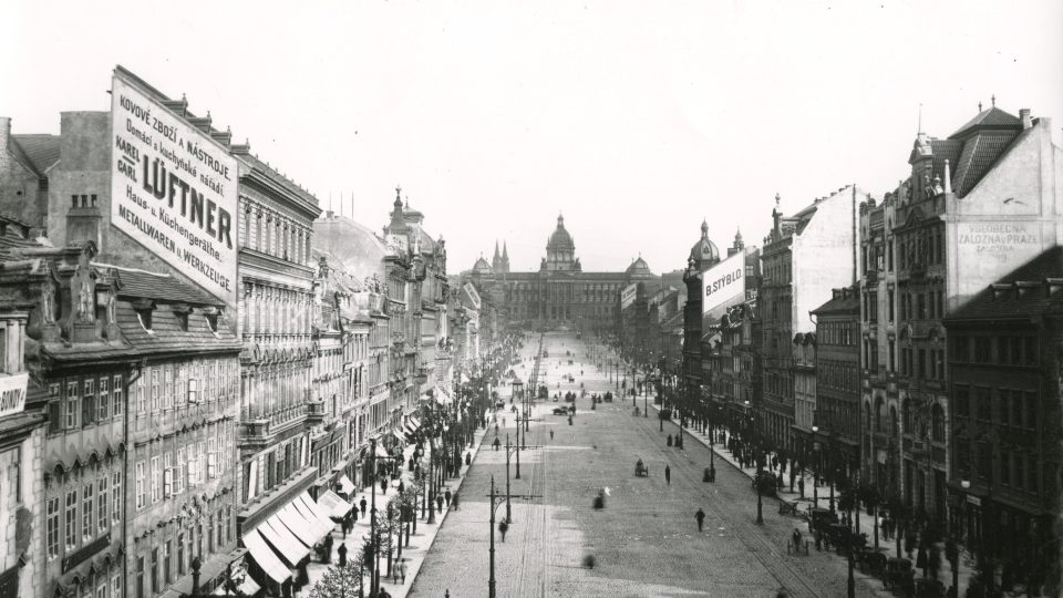 Václavské náměstí kolem roku 1900