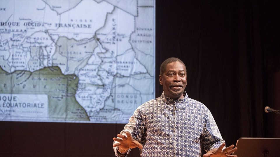 Habib Dembele se letos v květnu představil v divadle Archa v inscenace o malijském mudrcovi Amadou Hampâte Bâ