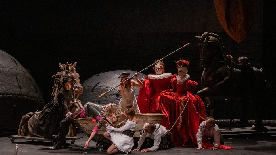 Inscenace Zmoudření Dona Quijota v Divadle na Vinohradech