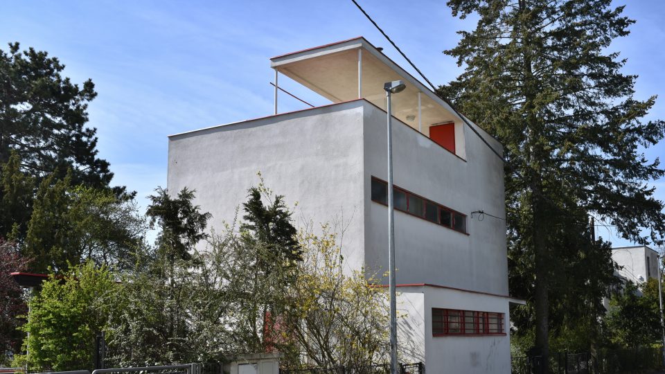 Dům Herain, navrhl architekt Ladislav Žák pro ředitele Uměleckoprůmyslového muzea Karla Heraina v roce 1931