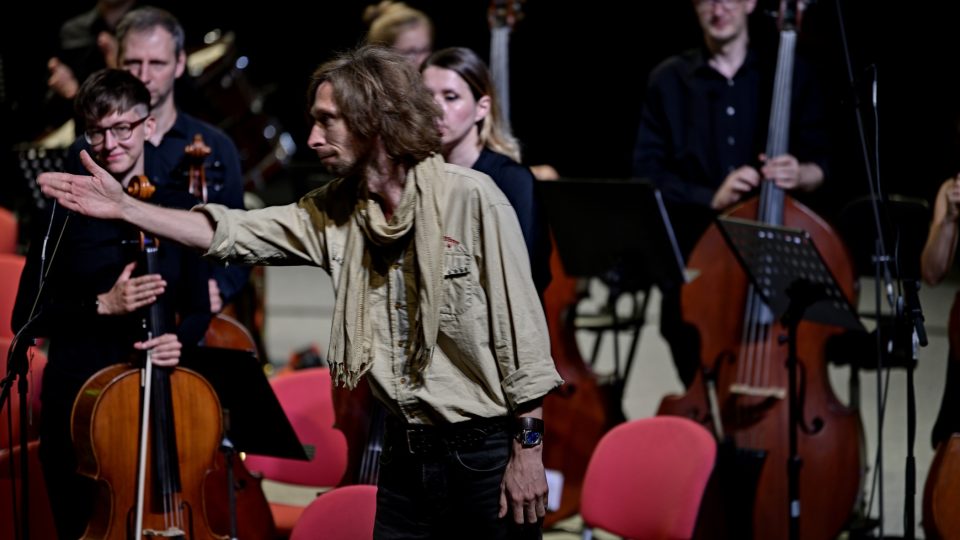 František Chaloupka s ONO – Ostrava New Orchestra / Zahajovací koncert festivalu Ostravské dny (22. srpna 2021)