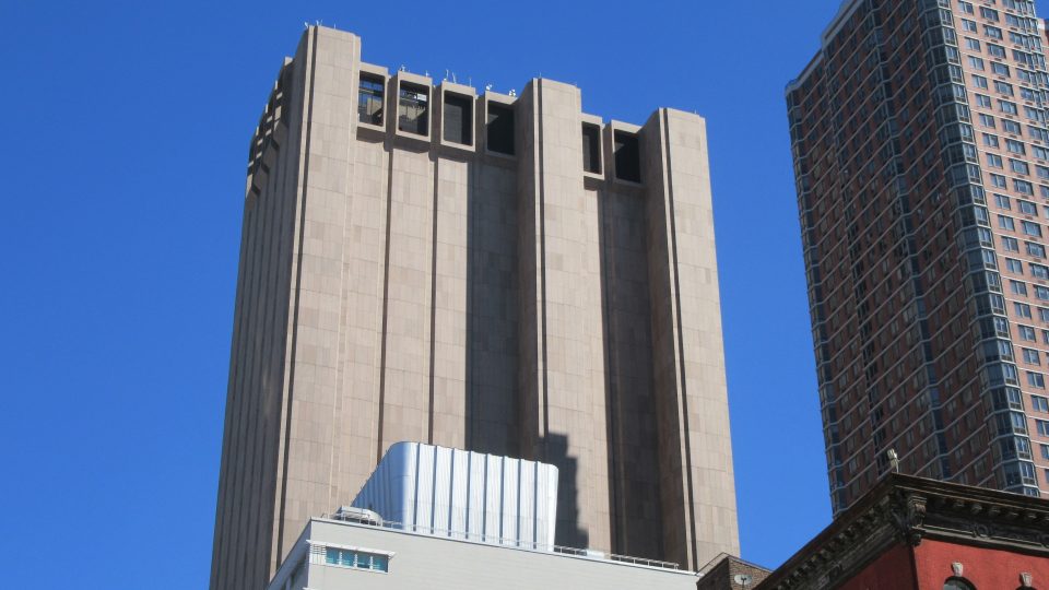 Telekomunikační budova v New Yorku, 2017