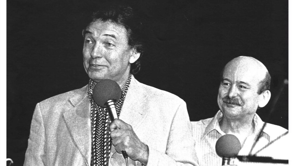 Karel Gott v pořadu Tobogan s tehdejším moderátorem Tomášem Slámou