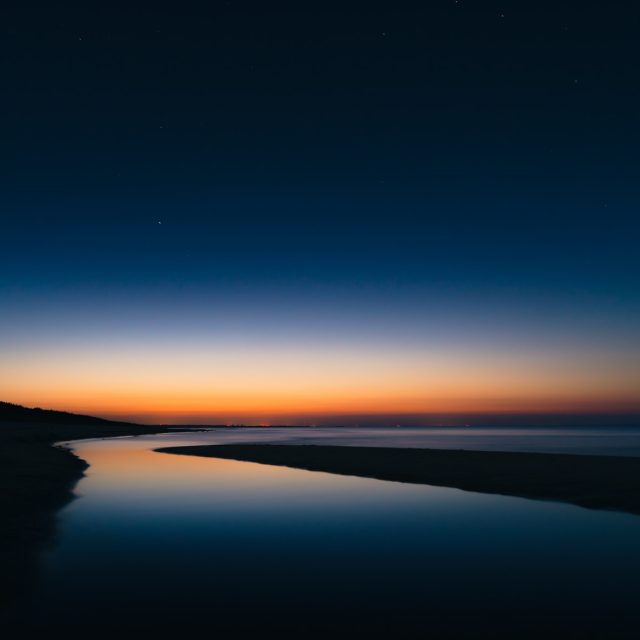 Ambient | foto: Marek Piwnicki,  Unsplash