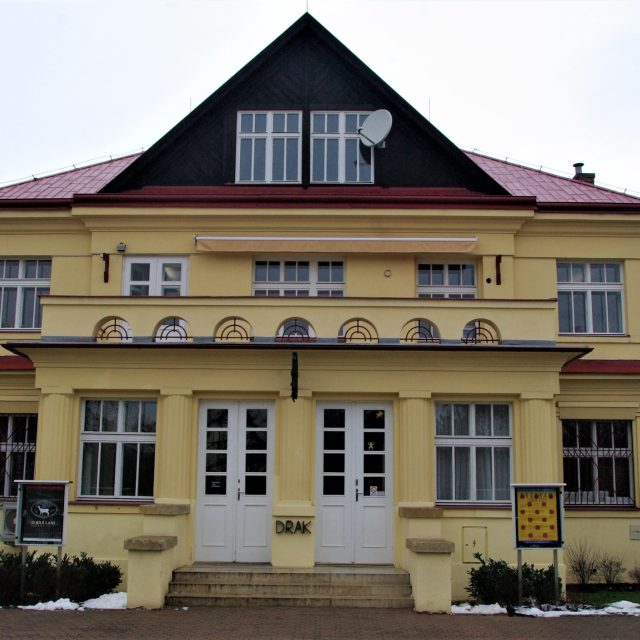 Budova Divadla Drak v Hradci Králové  | foto: Vladislava Wildová,  Český rozhlas