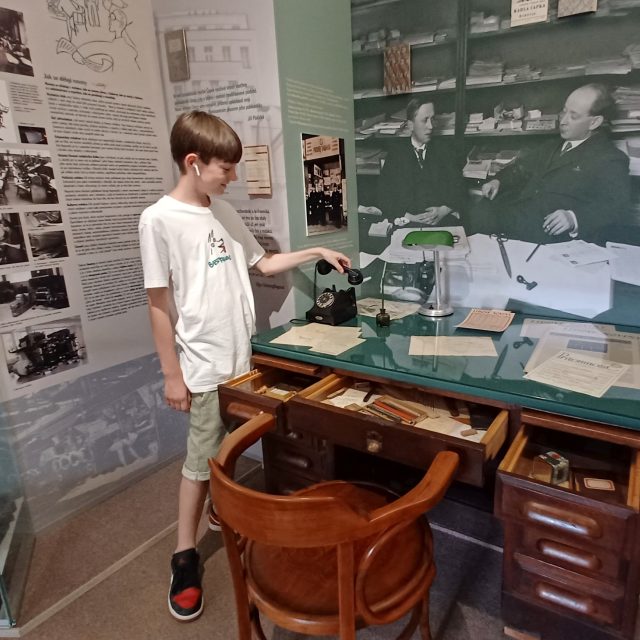 Památník Karla Čapka ve Staré Huti u Dobříše | foto: Radek Plavecký,  Právo / Profimedia