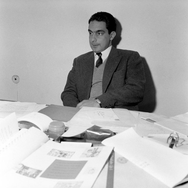 Italský spisovatel italo Calvino v roce 1959 | foto: Profimedia