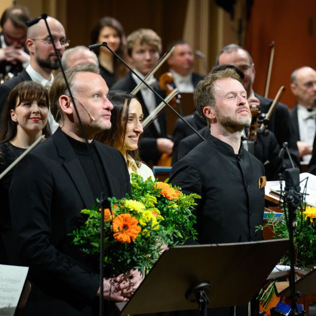 Sébastien Dutrieux,  Audrey Bonnet a Lukáš Vasilek | foto: Petra Hajská,  Pražský filharmonický sbor