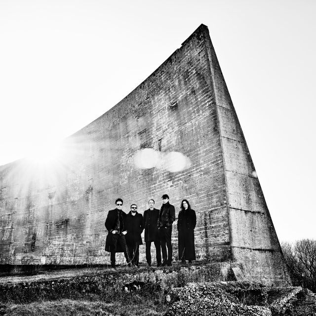 Suede: Antidepressants | foto: Dean Chalkley,  BMG