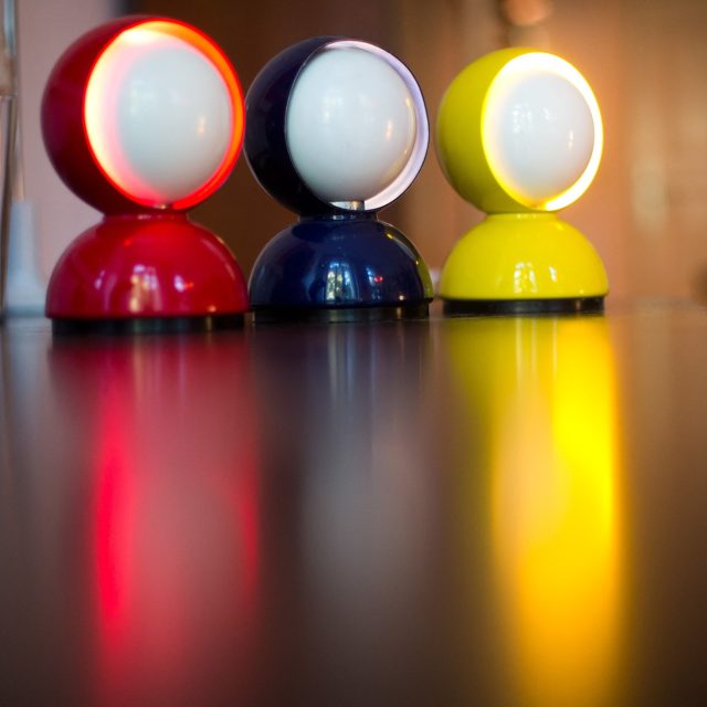 Plastová svítidla Eclisse designéra Vica Magistrettiho z roku 1965 | foto: Profimedia