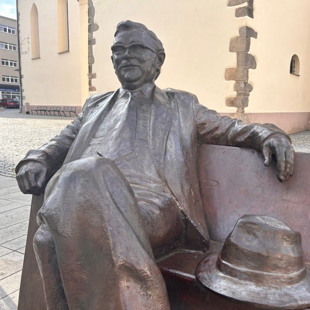 Lavička Josefa Škvoreckého v Náchodě | foto: Václav Plecháček,  Český rozhlas