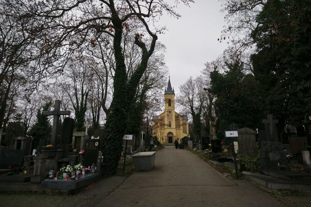 Hřbitov Malvazinky | foto: Filip Jan Zvolský