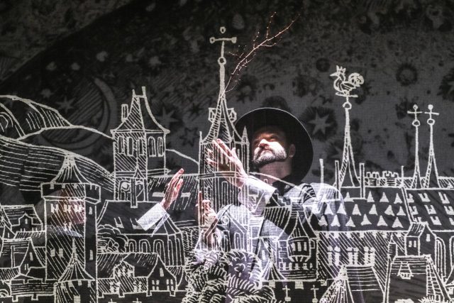 Opera Komenský  |  Jaromír Nosek | foto: Martina Root,  Jihočeské divadlo
