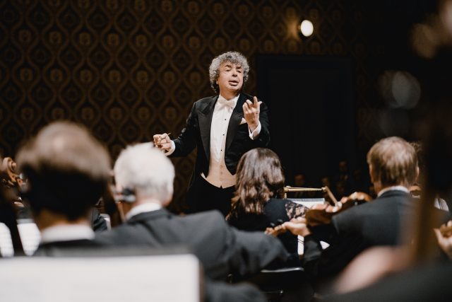 Semjon Byčkov a Česká filharmonie | foto: Marco Borggreve