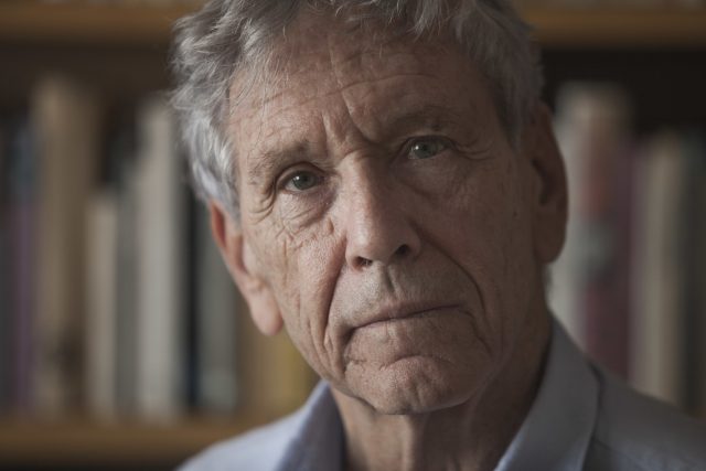 Zemřel izraelský spisovatel Amos Oz | foto: Dan Balilty,  ČTK/AP