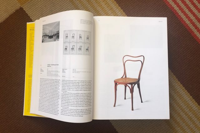 Ukázka z publikace Atlas of Furniture Design | foto: Adam Štěch,  Český rozhlas