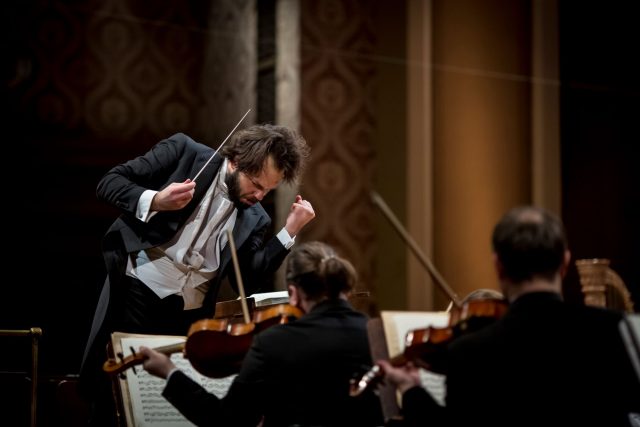 Petr Popelka a Symfonický orchestr Českého rozhlasu | foto: Vojtěch Brtnický,  Český rozhlas