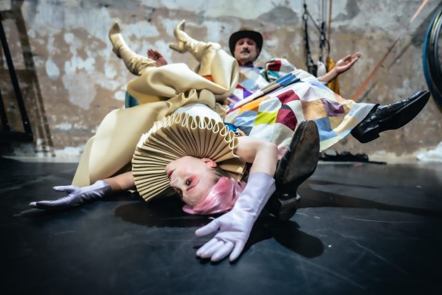 Inscenace Senses: Cirkus prožitý všemi smysly | foto: Petr Chodura,  Cirk La Putyka
