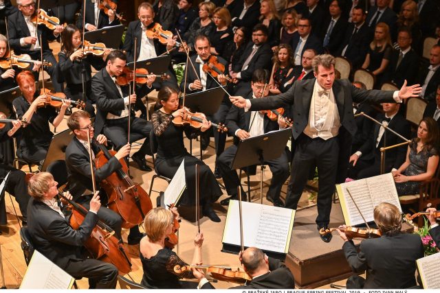 Zahajovací koncert Pražského jara 2019,  Bamberger Symphoniker,  Jakub Hrůša  | foto: Ivan Malý,  Festival Pražské jaro