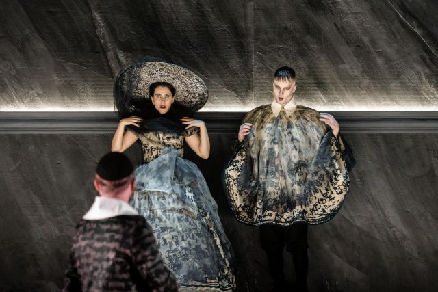 Opera Komenský  |  Zuzana Koś Kopřivová,  Michal Marhold | foto: Martina Root,  Jihočeské divadlo