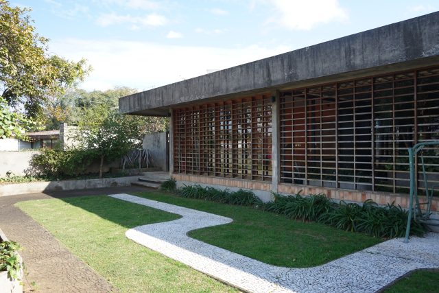 Dům Clemente Gomes,  architekt Rino Levi,  Brazílie,  rok 1963 | foto: Adam Štěch