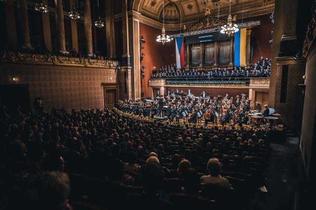 Koncert za konec války na Ukrajině. Monumentální Válečné requiem Benjamina Brittena | foto: Petr Chodura,  Pražský filharmonický sbor