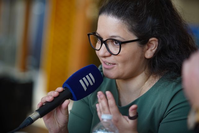 Vera Lacková během vysílání Radia Wave na MFDF Ji.hlava | foto: Jiří Šeda