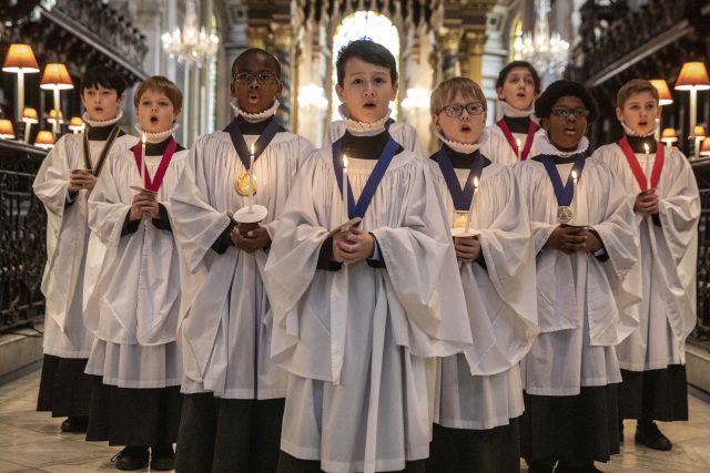 Dětský sbor St Paul's zpívá Hark the herald angels sing | foto: Profimedia,  The Times/News Licensing