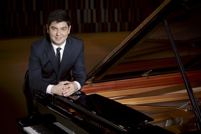 Pianista Behzod Abduraimov | foto: Evgeny Eutykhov,  HarrisonParrott