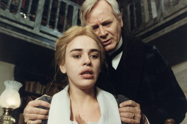 Snímek z filmu Fanny a Alexandr z roku 1982. Režíroval Ingmar Bergman | foto: Asociace českých filmových klubů